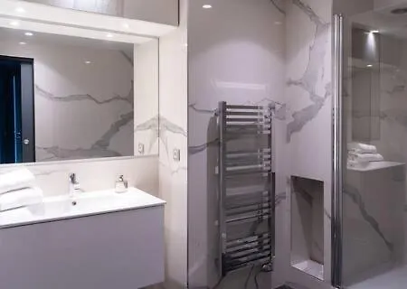 Amazing On Champs-elysees Apartment