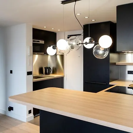 Amazing On Champs-elysees 巴黎